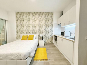 New Cosy Studio near the beach by Homeful Homes